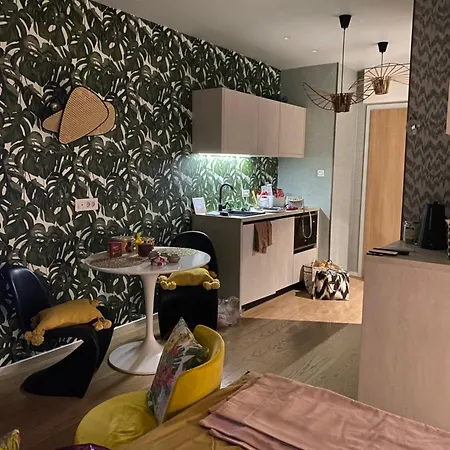 Bw Dandy House Apartment *